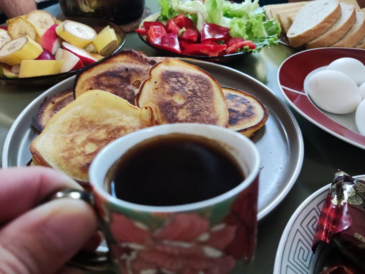 Harmony Backpackers Hostel Batumi Cameră foto