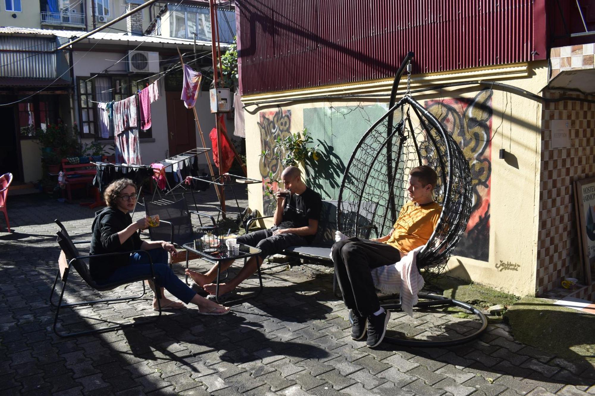 Harmony Backpackers Hostel Batumi Exterior foto